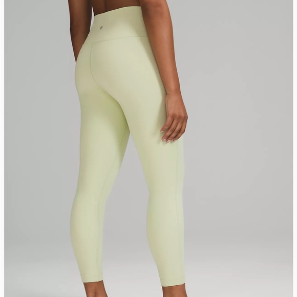 Lulu lemon under under, 25 inseam leggings - Picture 2 of 3